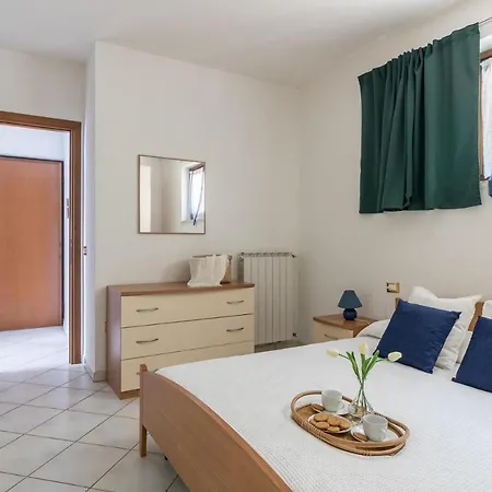 شقة Albergo Diffuso - Le Scuole Con Vista Lago