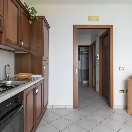 شقة Albergo Diffuso - Le Scuole Con Vista Lago